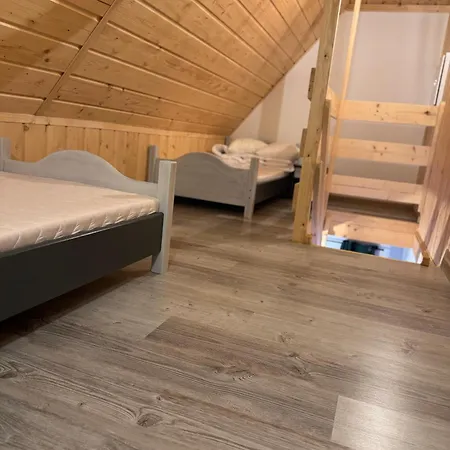 Mecenasówka Alojamento de Acomodação e Pequeno-almoço *